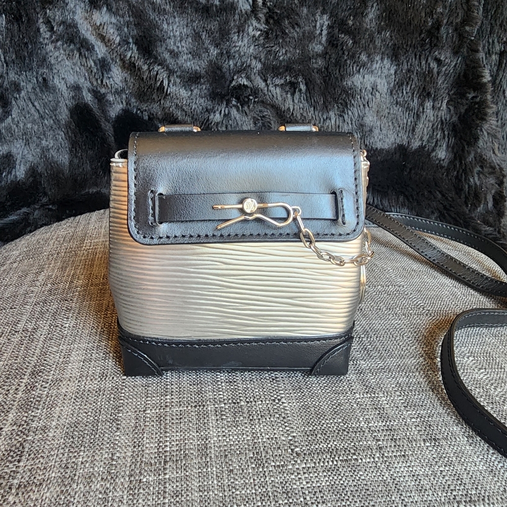 Authentic Louis Vuitton Micro Steamer Sack Crossbody Bag